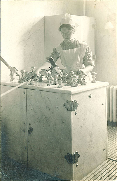 Nurse working in Hydrotherapy